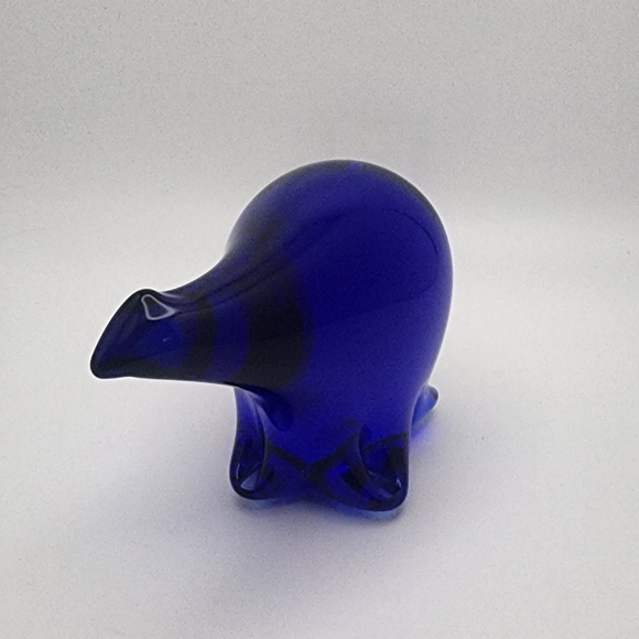 COBALT BLUE Art Glass POLAR BEAR FIGURINE PAPERWEIGHT VINTAGE - Picture 3 of 8